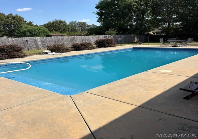 Photo 2 of Single family home for sale at 695 Stableway Rd, Pike Road, AL 36064 | MLS# 589448 | Listing updated on 2026-09-23