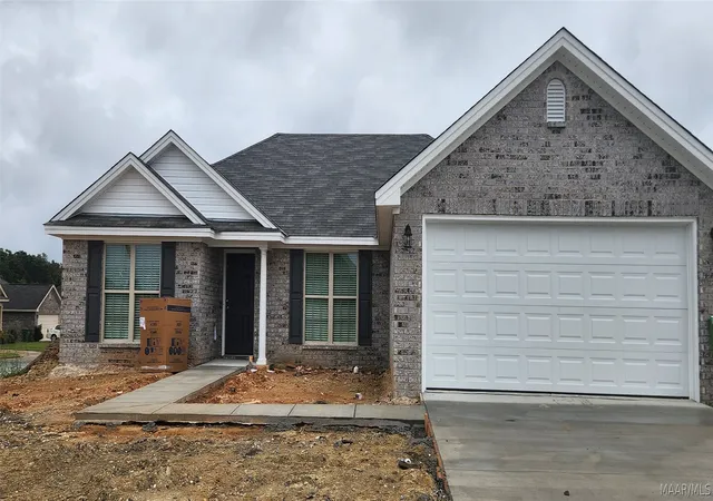 Photo 1 of Sale Pending at 3984 Albion Dr, Montgomery, AL 36116 | MLS# 589543 | Listing updated on 2026-10-05