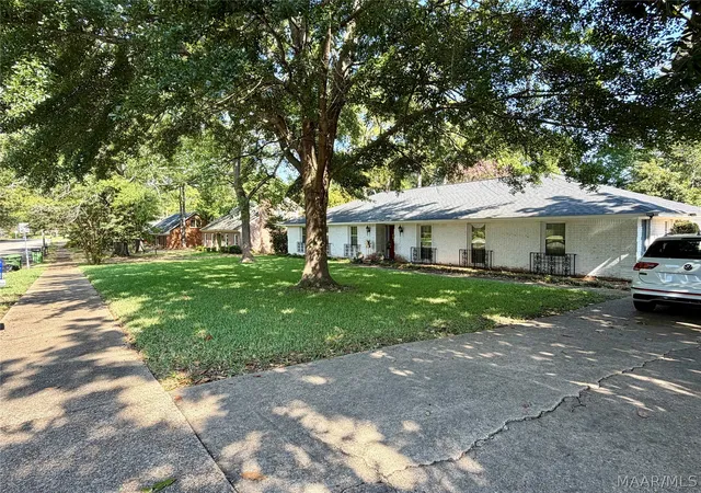 Photo 3 of Single family home for sale at 2933 Fernway Dr, Montgomery, AL 36111 | MLS# 589594 | Listing updated on 2026-08-27