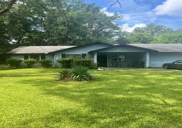 Photo 1 of Single family home for sale at 303 Azalea Dr, Montgomery, AL 36105 | MLS# 589461 | Listing updated on 2026-08-28