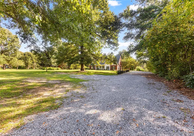 Photo 3 of Single family home for sale at 1630 County Rd 57, Prattville, AL 36067 | MLS# 589555 | Listing updated on 2026-09-23