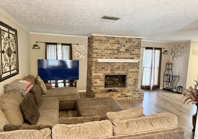 Photo 4 of Townhouse for sale at 1615 Cobblestone Ct, Montgomery, AL 36117 | MLS# 589638 | Listing updated on 2026-08-28