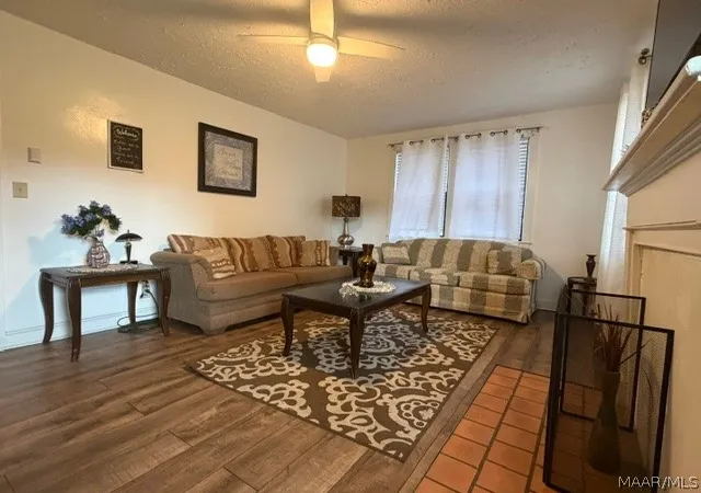 2nd image of 1005 Memorial Ave, Selma, AL 36701 | MLS# 589639