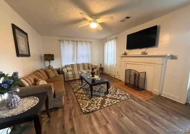 Photo 4 of Single family home for sale at 1005 Memorial Ave, Selma, AL 36701 | MLS# 589639 | Listing updated on 2026-08-28