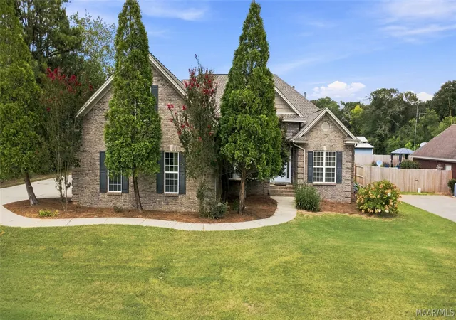 1st image of 246 Kimrick Dr, Deatsville, AL 36022 | MLS# 589690