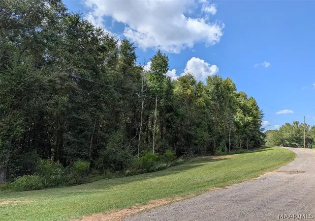 1st image of 4 Kyle Rd, Valley Grande, AL 36703 | MLS# 589730