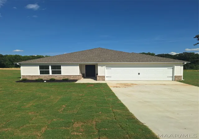 2nd image of 42 Spanish Ct, Eclectic, AL 36024 | MLS# 589729