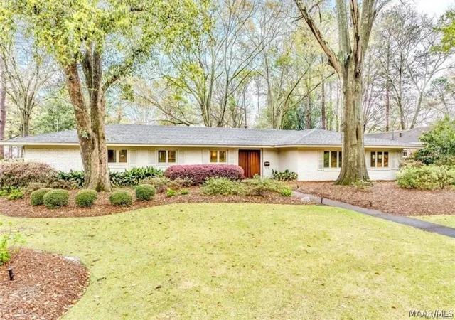 Photo 1 of Single family home for sale at 2320 Fernway Dr, Montgomery, AL 36111 | MLS# 589666 | Listing updated on 2026-09-01