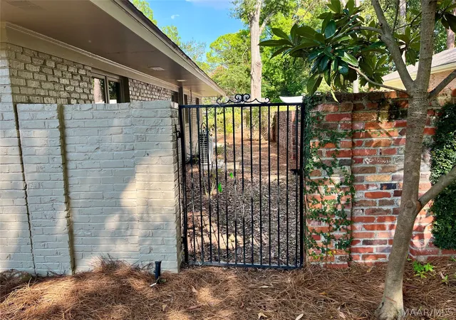 Photo 38 of Single family home for sale at 2320 Fernway Dr, Montgomery, AL 36111 | MLS# 589666 | Listing updated on 2026-09-01