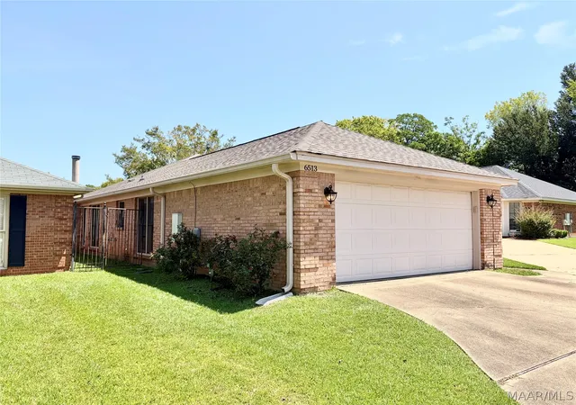 Photo 1 of Single family home for sale at 6513 Gloucester Mews, Montgomery, AL 36117 | MLS# 589718 | Listing updated on 2026-10-07