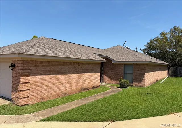 Photo 3 of Single family home for sale at 6513 Gloucester Mews, Montgomery, AL 36117 | MLS# 589718 | Listing updated on 2026-10-07