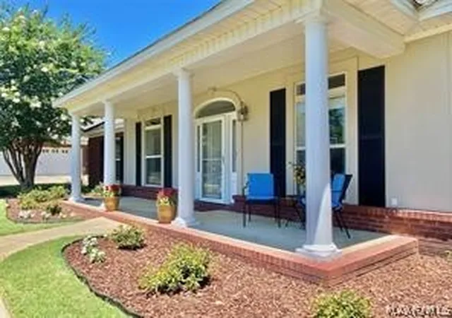 Photo 2 of Single family home for sale at 618 Forest Trl, Montgomery, AL 36117 | MLS# 589826 | Listing updated on 2026-08-28