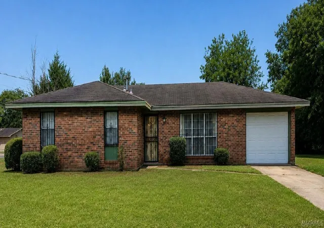 1st image of 5414 W Shades Valley Dr, Montgomery, AL 36108 | MLS# 589827
