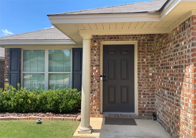 2nd image of 133 Dawson's Mill Dr, Prattville, AL 36067 | MLS# 589829