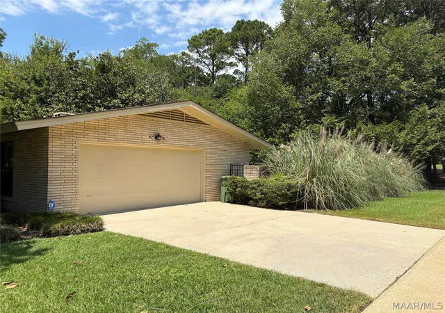Photo 23 of Single family home for sale at 3355 Wiley Rd, Montgomery, AL 36106 | MLS# 589756 | Listing updated on 2026-08-28