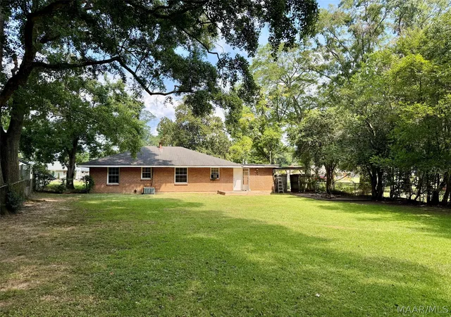 38th image of 1030 Dozier Ave, Prattville, AL 36066 | MLS# 589869