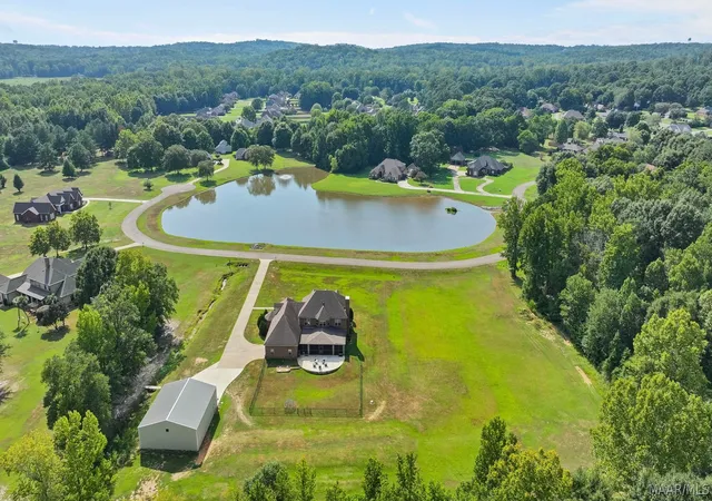 2nd image of 2309 Wynoaks Dr, Prattville, AL 36067 | MLS# 589670
