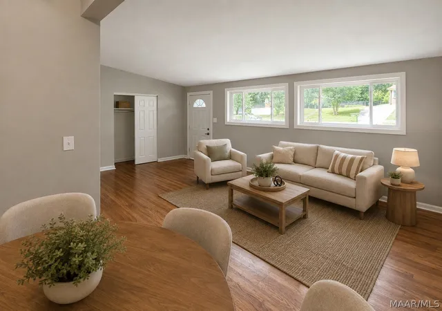 2nd image of 218 Easthaven Rd, Montgomery, AL 36109 | MLS# 589357