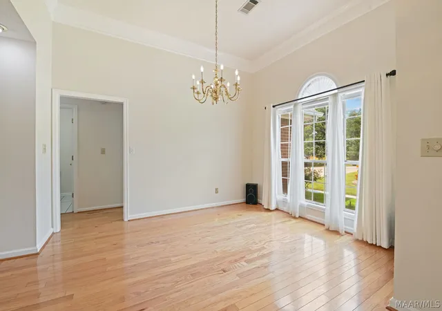 4th image of 1524 White Cloud Dr, Deatsville, AL 36022 | MLS# 589972