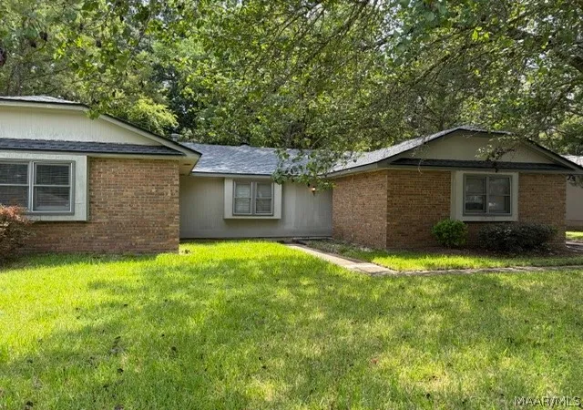 Photo 1 of Single family home for sale at 4066 Strathmore Dr, Montgomery, AL 36116 | MLS# 589937 | Listing updated on 2026-08-28