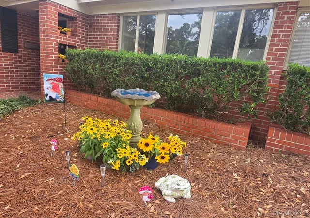 3rd image of 941 Parkwood Ct, Montgomery, AL 36109 | MLS# 589952