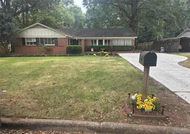 4th image of 941 Parkwood Ct, Montgomery, AL 36109 | MLS# 589952