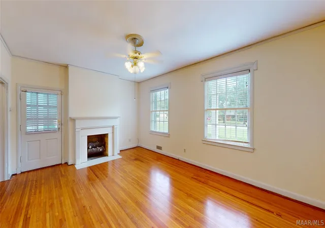 2nd image of 2214 Carter Hill Rd, Montgomery, AL 36106 | MLS# 589894