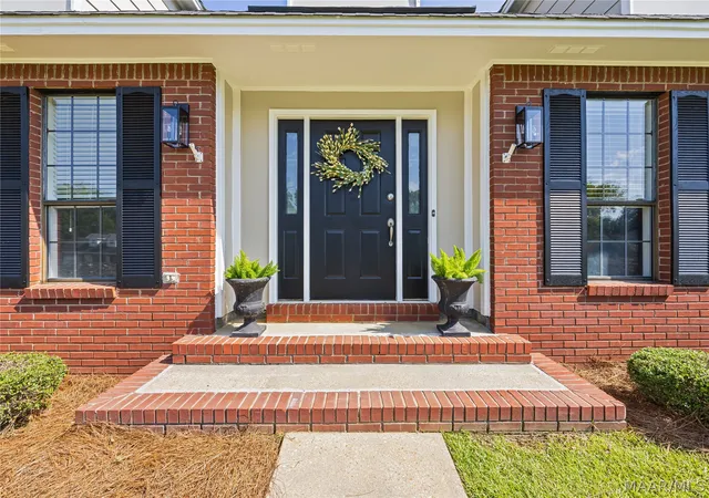 3rd image of 1695 Rambling Brook Ln, Prattville, AL 36066 | MLS# 589976