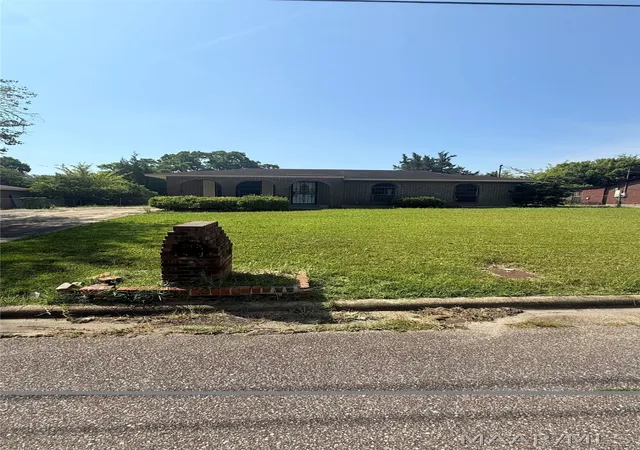 1st image of 322 Winderton Dr, Montgomery, AL 36108 | MLS# 590022
