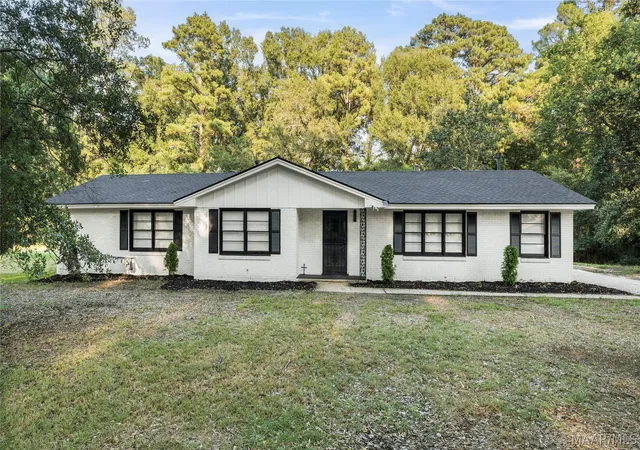 1st image of 414 Daphne Ln, Montgomery, AL 36108 | MLS# 590014