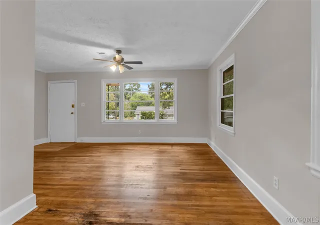 2nd image of 1904 Yarbrough St, Montgomery, AL 36110 | MLS# 590029