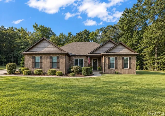 Photo 1 of Single family home for sale at 149 Weoka Ridge Dr, Wetumpka, AL 36092 | MLS# 590089 | Listing updated on 2026-10-06