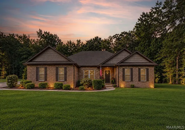 Photo 2 of Single family home for sale at 149 Weoka Ridge Dr, Wetumpka, AL 36092 | MLS# 590089 | Listing updated on 2026-10-06