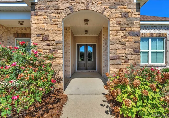 Photo 2 of Single family home for sale at 26 Midland Dr, Wetumpka, AL 36093 | MLS# 590174 | Listing updated on 2026-10-08