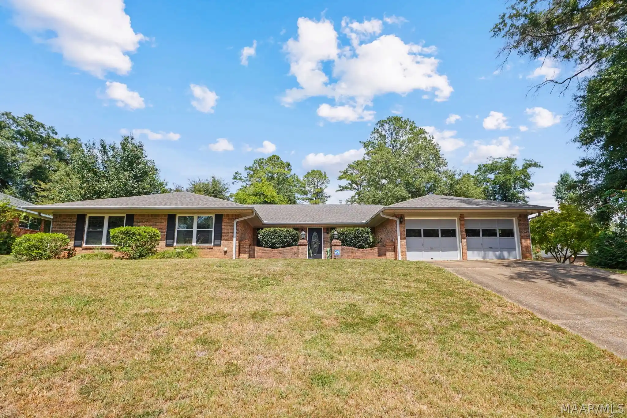 Photo 1 of Single family home for sale at 218 Deer Tr, Prattville, AL 36067 | MLS# 590229 | Listing updated on 2026-10-18
