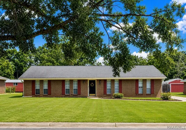 Photo 1 of Single family home for sale at 113 Lina Dr, Prattville, AL 36067 | MLS# 590167 | Listing updated on 2026-10-08