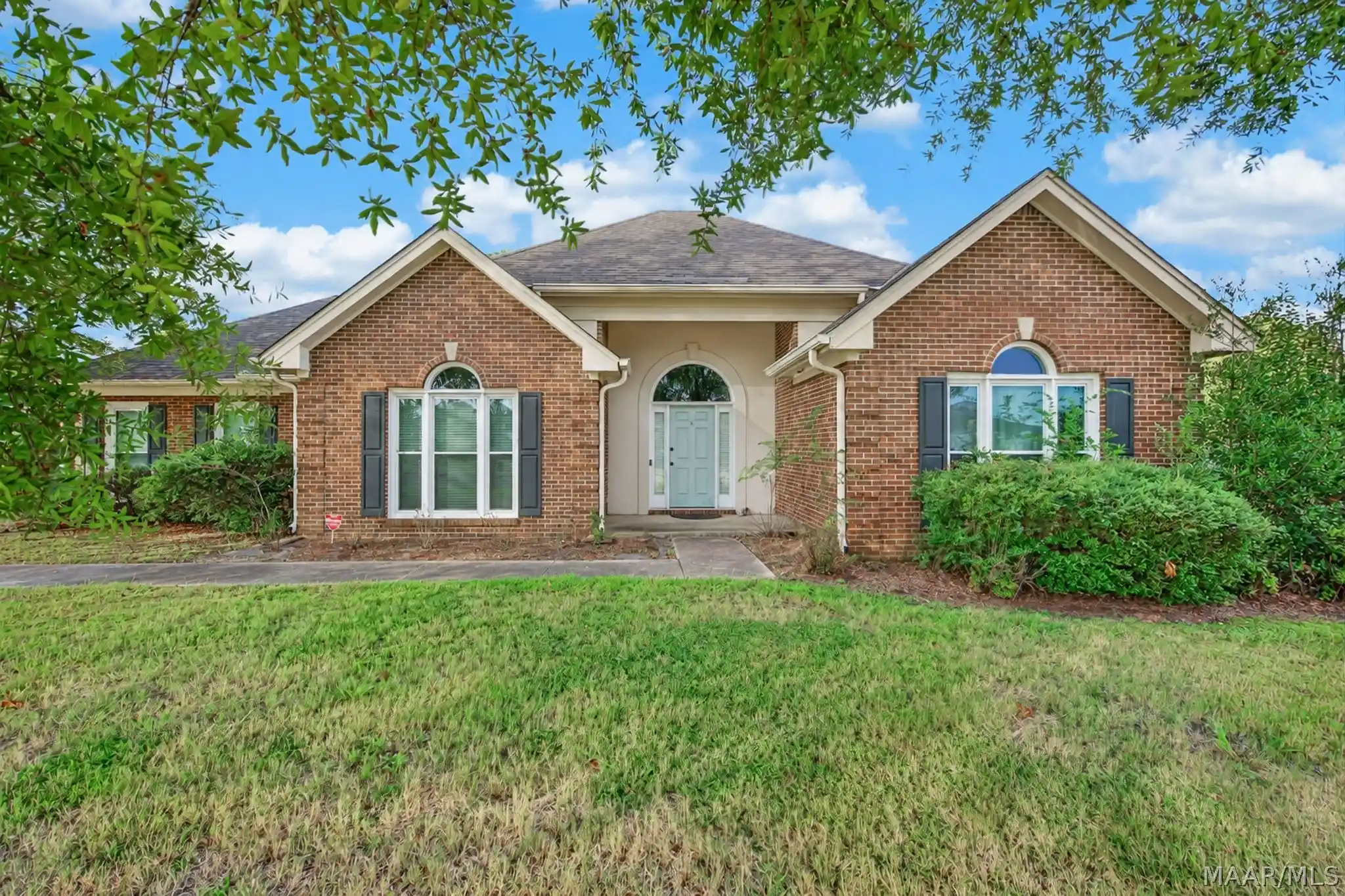 Photo 1 of Single family home for sale at 2216 Halcyon Blvd, Montgomery, AL 36117 | MLS# 590345 | Listing updated on 2026-10-21