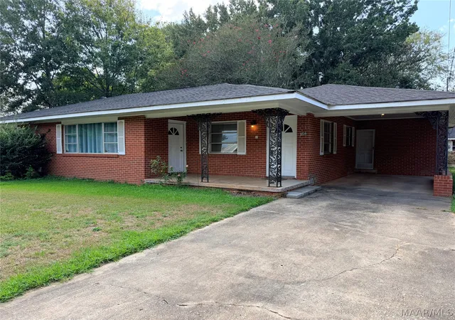 Single family home for sale at 308 S Pine St, Greenville, AL 36037 | MLS# 590469