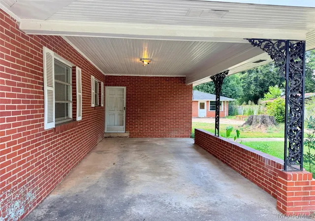 Photo 3 of Single family home for sale at 308 S Pine St, Greenville, AL 36037 | MLS# 590469 | Listing updated on 2026-09-14