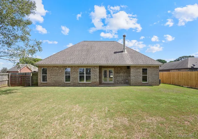 Photo 33 of Single family home for sale at 324 Landcaster Dr, Deatsville, AL 36022 | MLS# 590497 | Listing updated on 2026-10-07