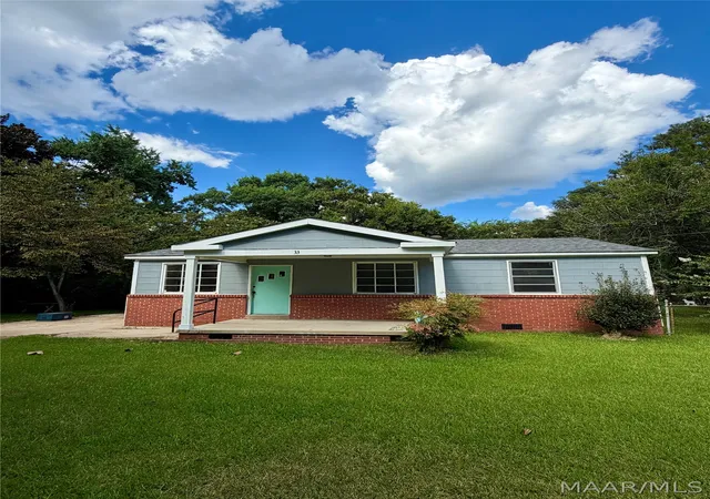 Photo 1 of Single family home for sale at 33 Evans Dr, Montgomery, AL 36108 | MLS# 590499 | Listing updated on 2026-09-23