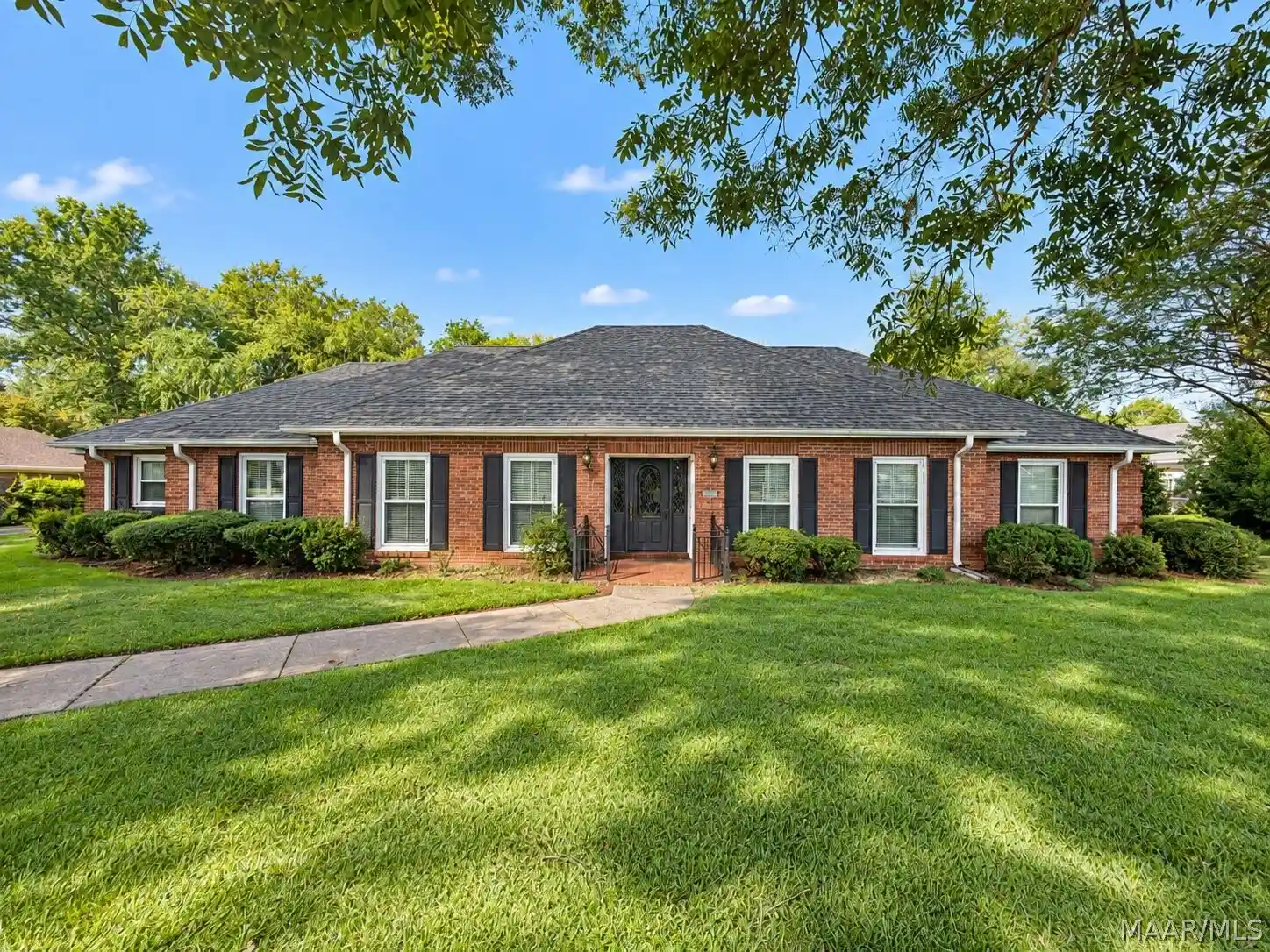 Photo 1 of Single family home for sale at 209 Arrowhead Dr, Montgomery, AL 36117 | MLS# 590379 | Listing updated on 2026-10-21