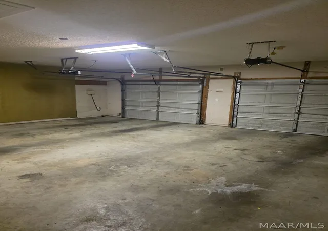Photo 3 of Single family home for sale at 872 Springville Dr, Birmingham, AL 35215 | MLS# 590534 | Listing updated on 2026-09-16
