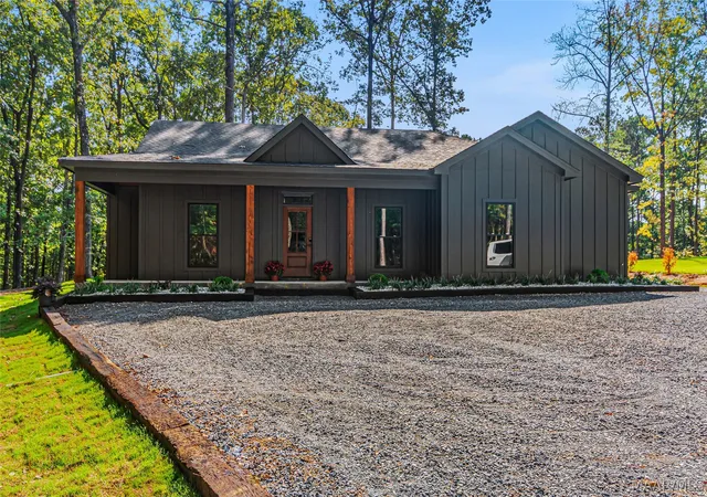 Photo 1 of Single family home for sale at 254 Mccain Rd, Eclectic, AL 36024 | MLS# 590509 | Listing updated on 2026-09-23
