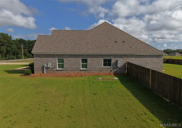 Photo 3 of Single family home for sale at 903 Dozier Rd, Wetumpka, AL 36093 | MLS# 590359 | Listing updated on 2026-10-09