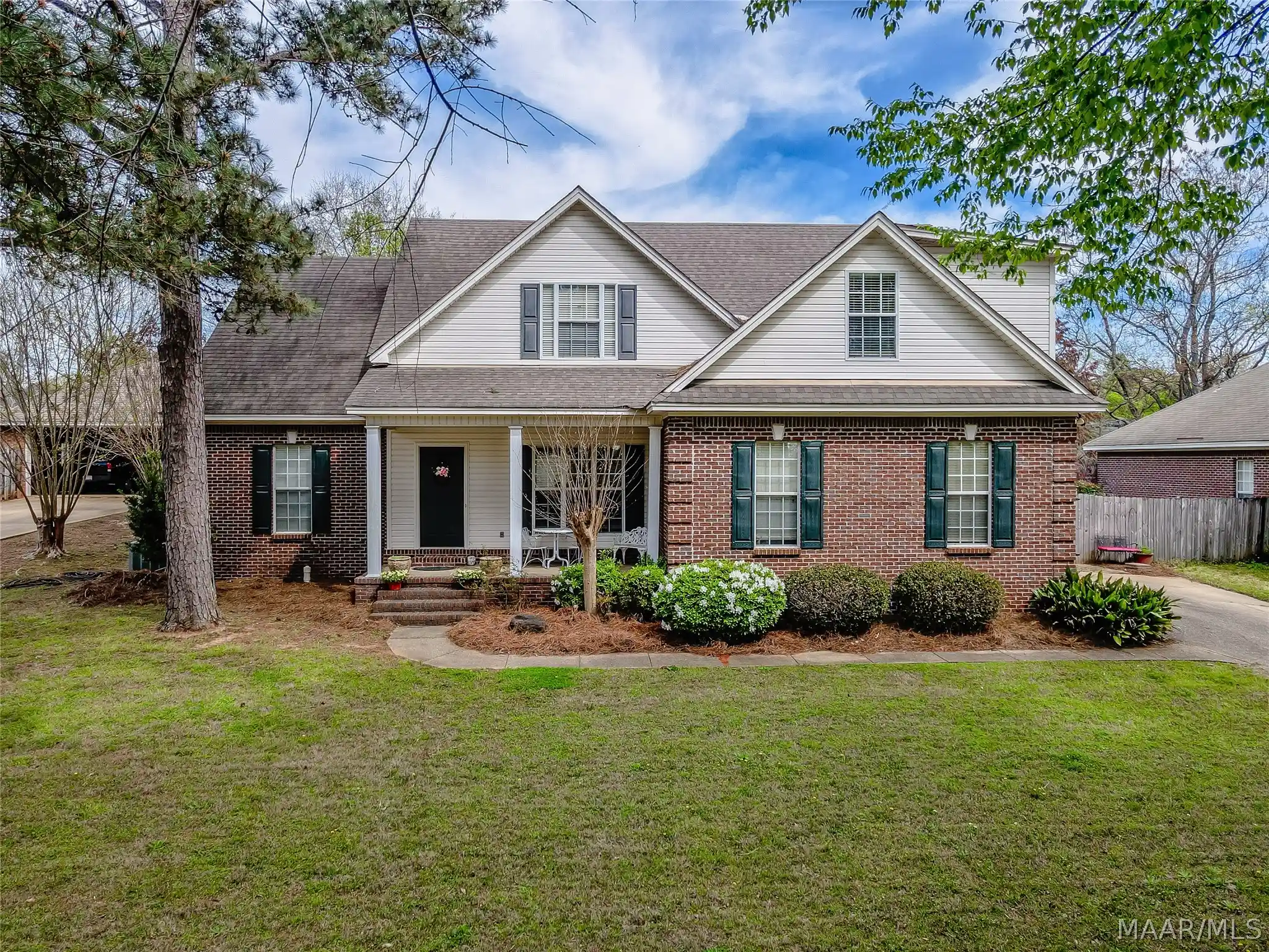 Photo 1 of Single family home for sale at 155 Mountain Oak Dr, Wetumpka, AL 36093 | MLS# 590488 | Listing updated on 2026-10-20