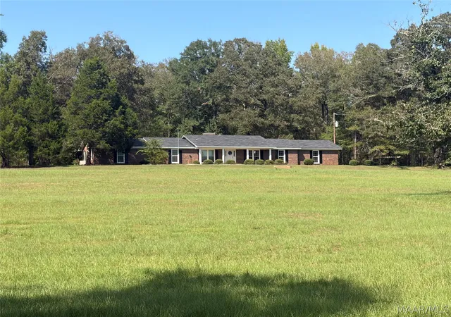 Photo 1 of Single family home for sale at 370 County Rd 139, Selma, AL 36701 | MLS# 590583 | Listing updated on 2026-09-18