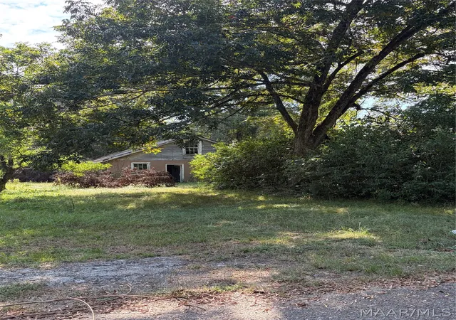 Land for sale at 210 Ward St, Selma, AL 36701 | MLS# 590591