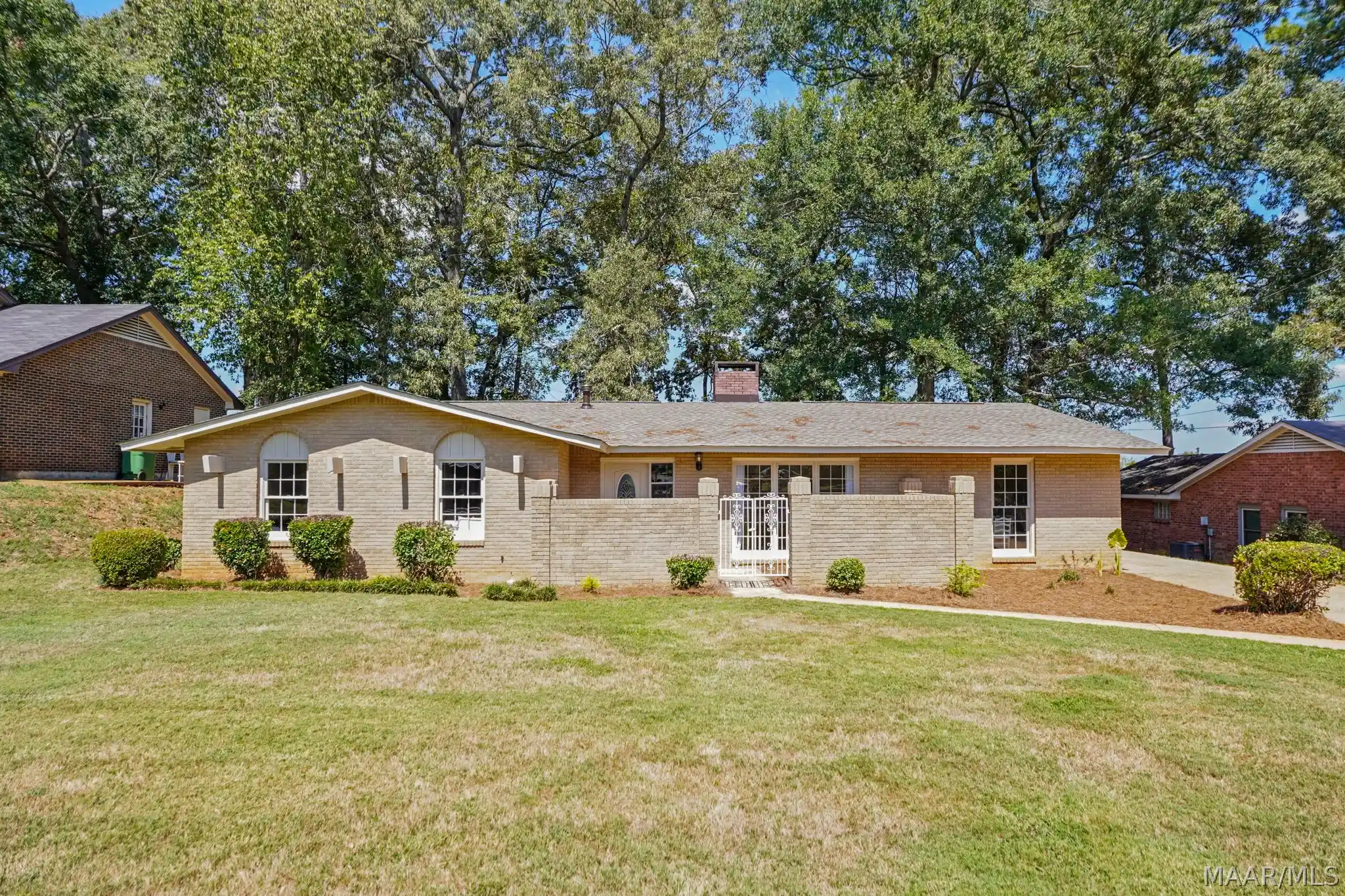 Photo 1 of Single family home for sale at 3719 Cricklewood Dr, Montgomery, AL 36109 | MLS# 590575 | Listing updated on 2026-10-19