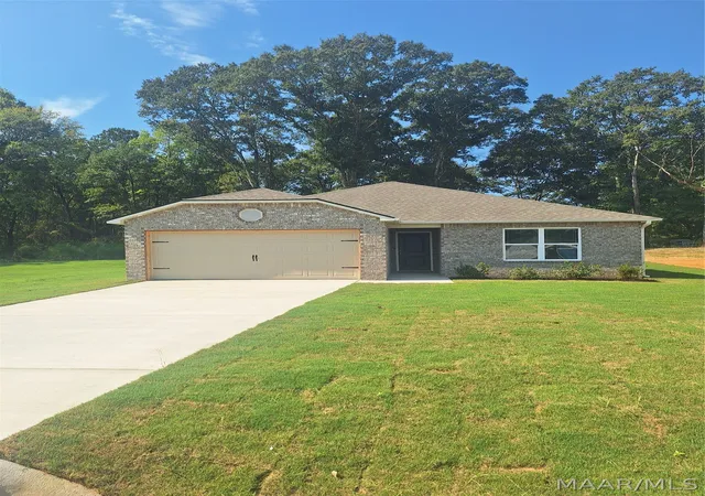 Photo 1 of Single family home for sale at 175 Overcup Dr, Eclectic, AL 36024 | MLS# 590603 | Listing updated on 2026-09-26